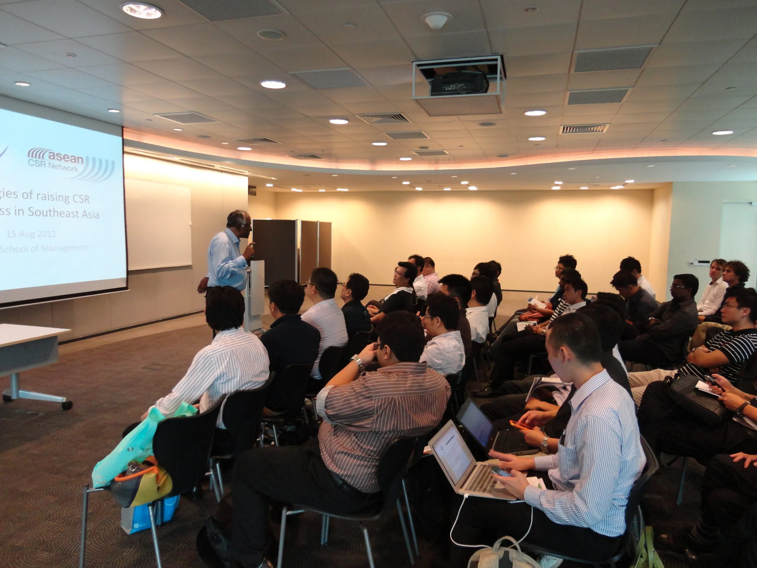 7875309328_b3ab19dd4b_o